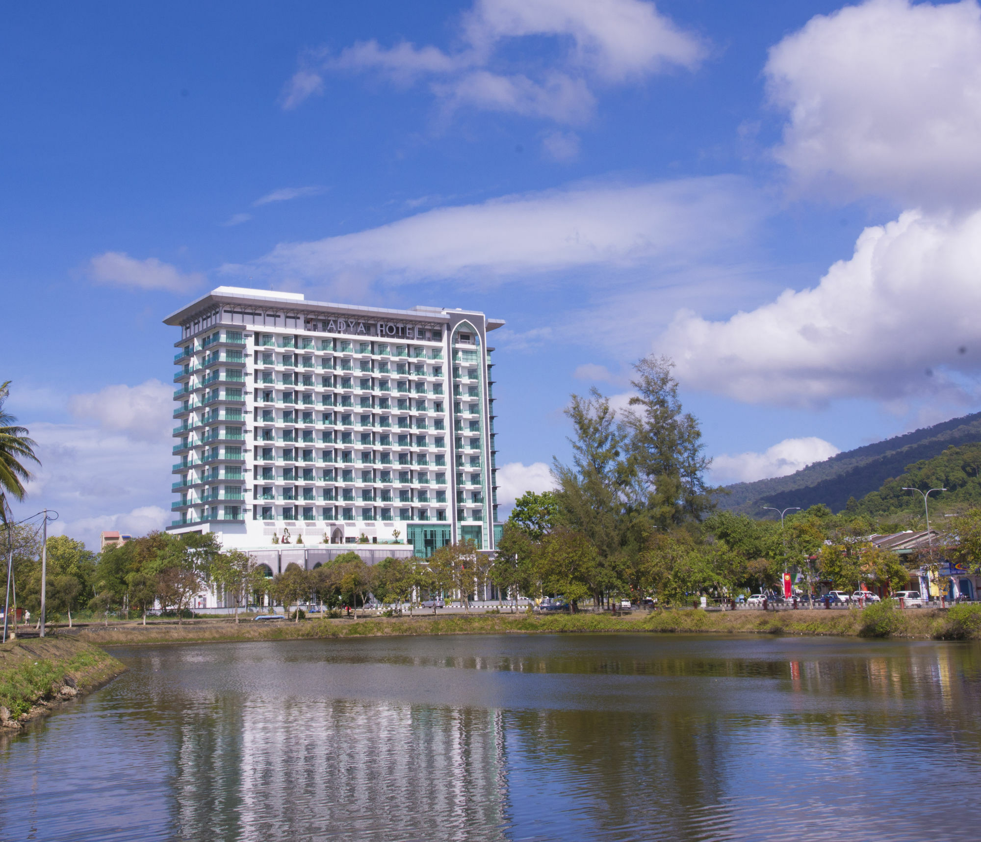 Adya Hotel Langkawi Kuah Eksteriør billede